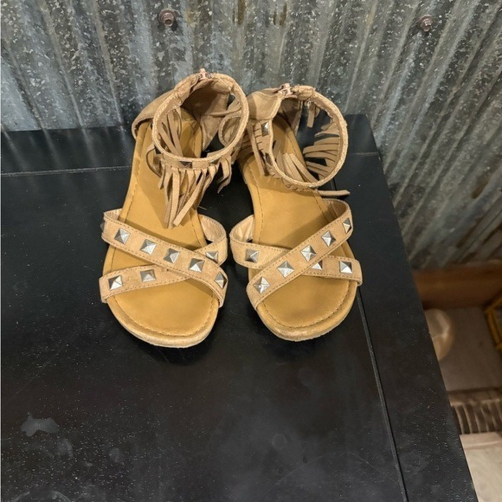 Kids Tan Faux Suede Gladiator Sandals Fringe Studded Zip‎ Back Size Unknown